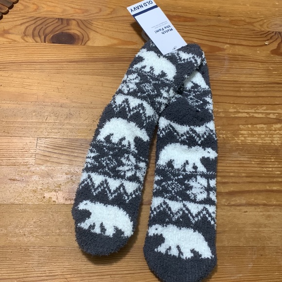 ⭐️*2/$10* ⭐️OLD NAVY Cozy Crew Socks for Women in Fairisle grey -NWT - Picture 3 of 3